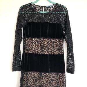 Antonio Melani Black Lace/Velvet Dress; Size 6